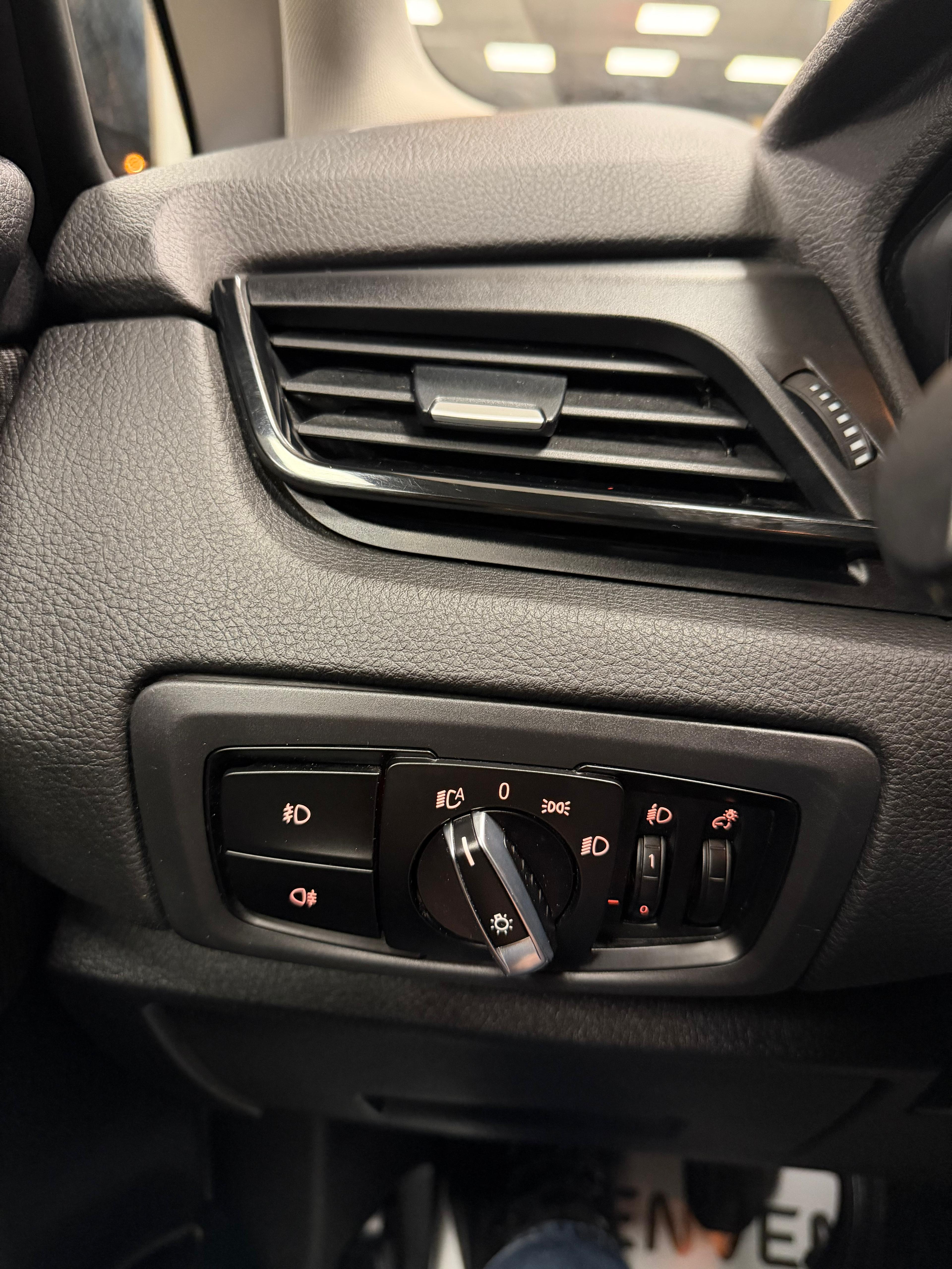 Shitet Bmw Searia 2 216 2015